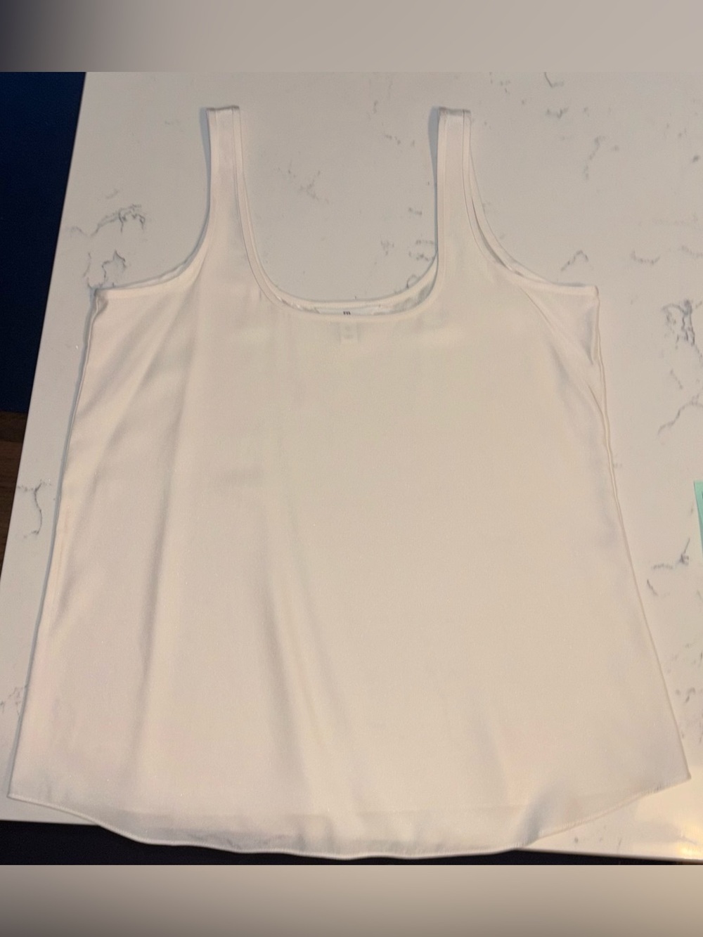 🤍Banana Republic off-white sleeveless silk blouse size XS NWOT🤍